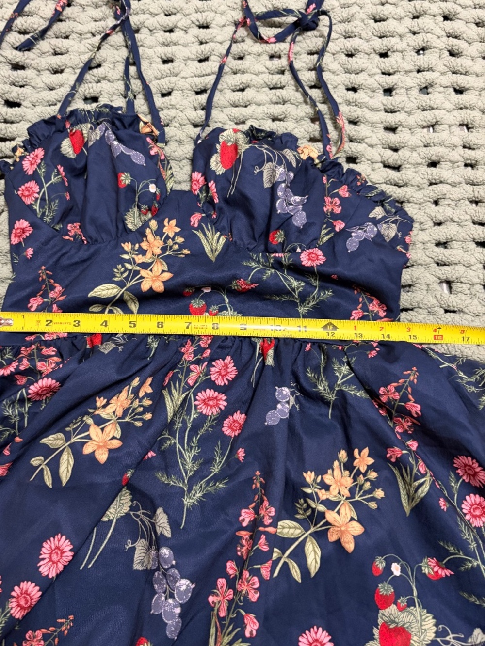 🍎 NWT Cider Navy Floral Ruffle Tie-Back Mini Dress Size Medium 🍓🌷 - Picture 3 of 10